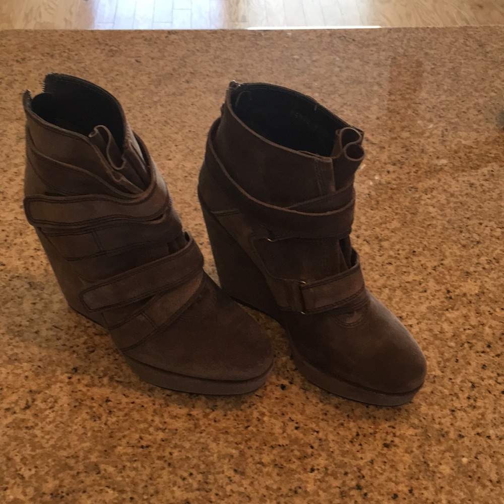 Stuart Weitzman Grey Suede Boots